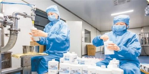 開足馬力保供應(yīng) 防疫物資生產(chǎn)忙